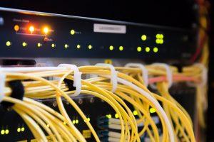 Scopriamo quanto longevo può essere un computer industriale un'analisi della durata della vita utile
